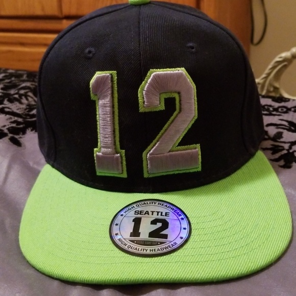 Seahawks 12 cap  - Picture 2 of 5